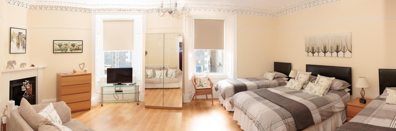 Corner House Hotel Инерлитън Екстериор снимка